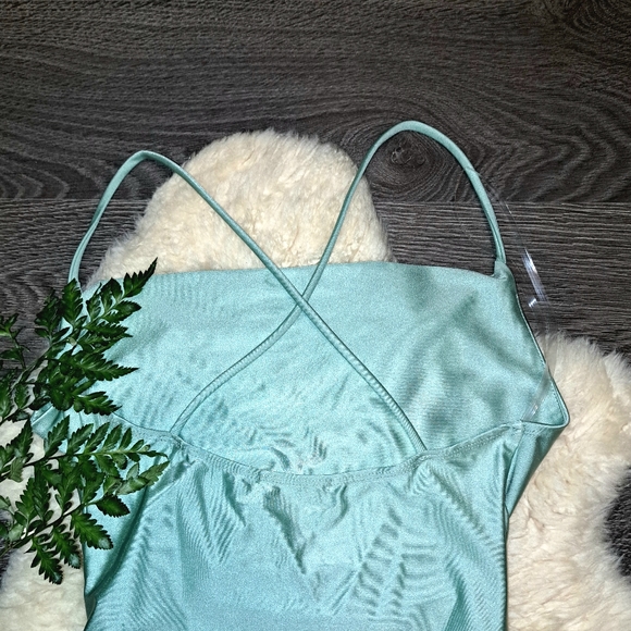 Spaghetti strap centre split satin mint midi dress 🌿 - Picture 4 of 5